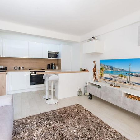 Appartement Carnoles Pres Des Plages Rocabruna Exterior foto