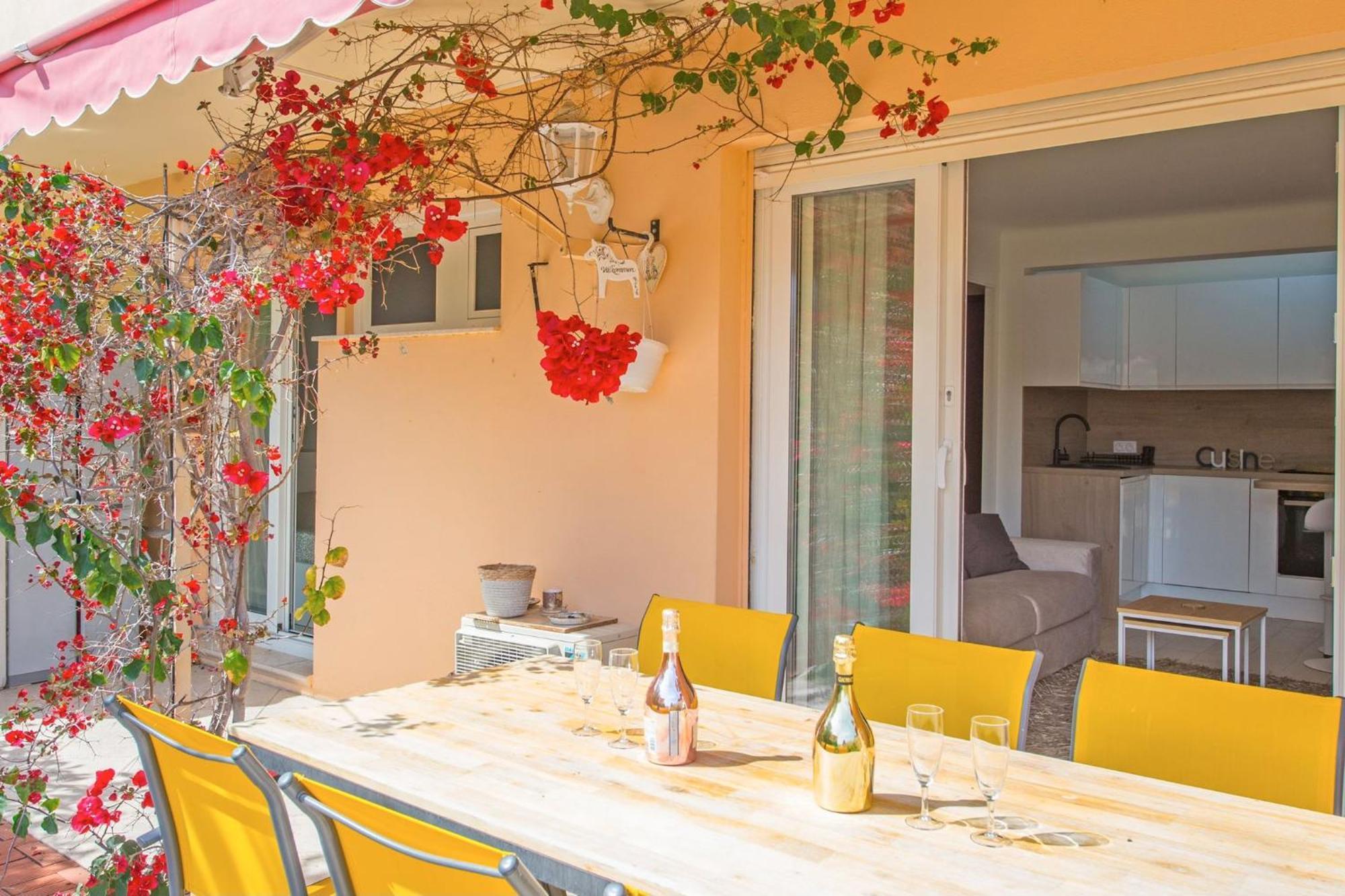 Appartement Carnoles Pres Des Plages Rocabruna Exterior foto